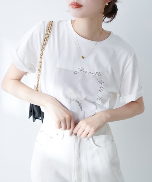 natural couture（ナチュラルクチュール）の「アソートフラワーフォトＴ（Tシャツ/カットソー・レディース・その他3/その他2/その他1・FREE）」の2枚目の写真