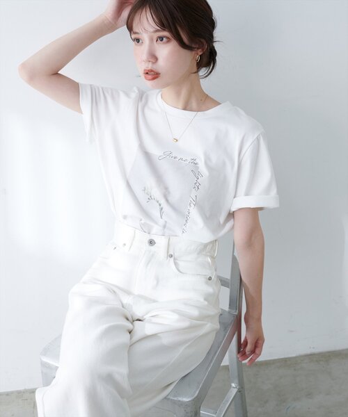 natural couture（ナチュラルクチュール）の「アソートフラワーフォトＴ（Tシャツ/カットソー・レディース・その他3/その他2/その他1・FREE）」の6枚目の写真