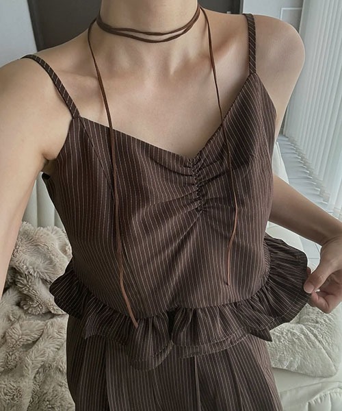 WILLFULLY（ウィルフリー）の「undulate gather frill stripe cami 