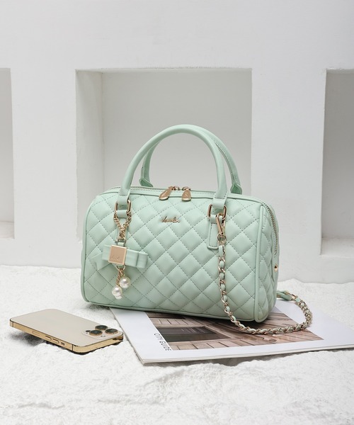 dazzlin（ダズリン）の「【dazzlin/ダズリン】キルティング　リボンキーチャーム付ボストンバッグ／500mlペットボトル収納可（ボストンバッグ・レディース・ブラック/ピンク/アイボリー/ミント・FREE）」の8枚目の写真