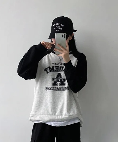 SHEPP(シープ)の「ラグランプリントロゴ ルーズロンT(Tシャツ/カットソー・レディース・カーキ/グレー/ネイビー・L/M)」の9枚目の写真