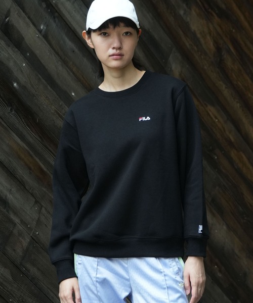 FILA(フィラ)の「【FILA/フィラ】ワンポイント刺繍 スウェットトレーナー ブランドロゴ(スウェット・レディース・ブラック/ホワイト/ネイビー・MEDIUM/LARGE)」の1枚目の写真