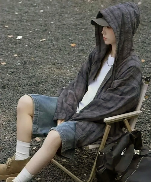 VIBGYOR(ヴィブジョー)の「オーバーサイズ チェックフーディーシャツ/ユニセックス(CZ)(シャツ/ブラウス・レディース・ブラウン/グレー/ブルー・MEDIUM/LARGE)」の5枚目の写真