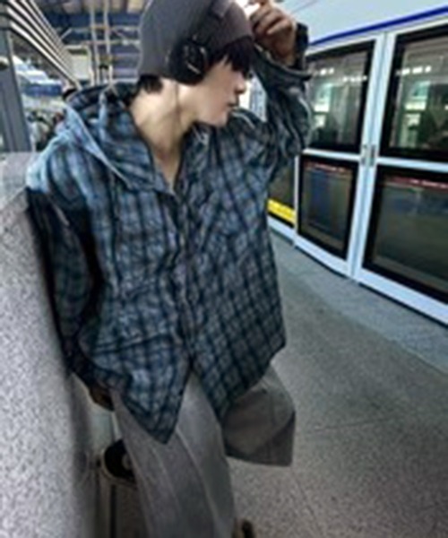 VIBGYOR(ヴィブジョー)の「オーバーサイズ チェックフーディーシャツ/ユニセックス(CZ)(シャツ/ブラウス・レディース・ブラウン/グレー/ブルー・MEDIUM/LARGE)」の12枚目の写真