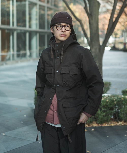 Snow Peak(スノーピーク)の「Snow Peak / TAKIBI Chino Cargo Jacket TAKIBIチノカーゴジャケット(ミリタリージャケット・メンズ・ダークブラウン/ブラック・L/M/XL/S)」の2枚目の写真