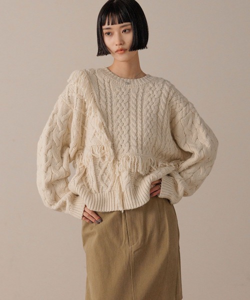 LOWRYS FARM（ローリーズファーム）の「ケーブルフリンジSHORT丈　588920（ポロシャツ・レディース・アイボリー/レッド/ブラウン・FREE）」の7枚目の写真