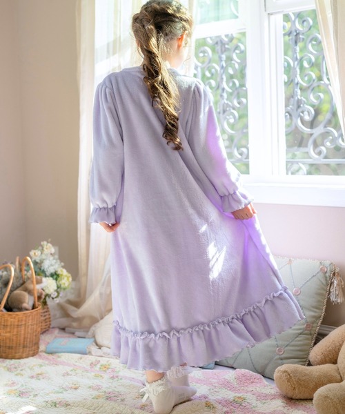 ふわふわフラワーレース&クロスリボンネグリジェ（ルームウェア