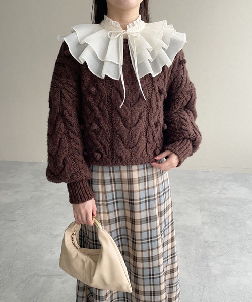 mysty woman（ミスティウーマン）の「ボートネックケーブルニット 583461（ニット/セーター・レディース・アイボリー/ブラウン・FREE）」の13枚目の写真