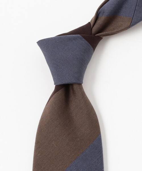 BEAMS F(ビームスエフ)の「シルク ストライプ ネクタイ(ネクタイ・メンズ・グレー/ブラウン・ONE SIZE)」の7枚目の写真