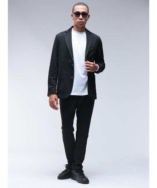 1piu1uguale3 RELAX（ウノピュウノウグァーレトレリラックス）の「1PIU1UGUALE3 RELAX (ウノ ピュ ウノ ウグァーレ トレ リラックス) ウィンドウペン ジャガード 2つボタン シングル ジャケット HOUNDSTOOTH 1PRUSO25101（テーラードジャケット・メンズ・ブラック・L/XL/2XL/S/M）」の4枚目の写真