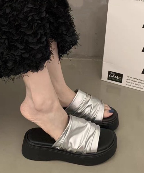 FUNdaysion（ファンデイション）の「厚底サンダル（スニーカー・レディース・シルバー/ホワイト/ベージュ・24cm/23.5cm/23cm）」の6枚目の写真