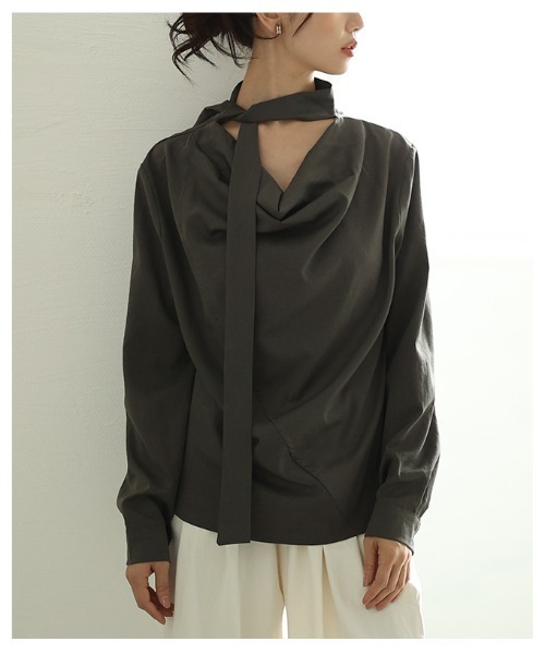 Sawa a la mode(サワアラモード)の「タイ付きプルオーバーブラウス(シャツ/ブラウス・レディース・グレー/ブラック/ボルドー・FREE)」の10枚目の写真