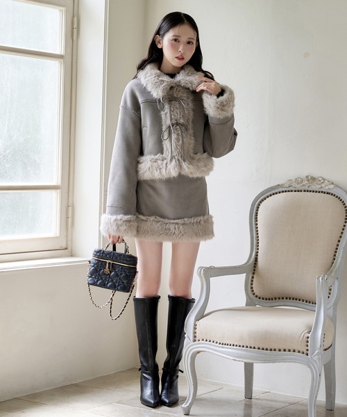 one after another NICE CLAUP（ワンアフターアナザーナイスクラップ）の「ムートンミニスカート/セットアップアウターあり（スカート・レディース・キャメル/オフホワイト/グレー・FREE）」の12枚目の写真