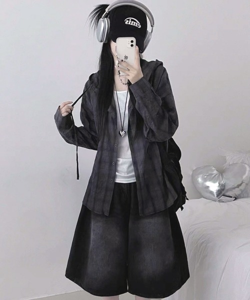 VIBGYOR(ヴィブジョー)の「ルーズフードチェックシャツ/韓国 ストリート(CZ)(シャツ/ブラウス・レディース・ブルー/グレー/ブラック/アイボリー・FREE)」の12枚目の写真