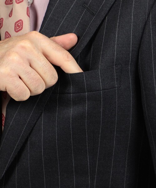 TOMORROWLAND （トゥモローランド）の「ウール シングルブレステッド2Bスーツ ISLAND FLEECE E.Zegna（スーツジャケット・メンズ・ネイビー/ダークブラウン/ブラック系その他・50/48/46/44）」の13枚目の写真