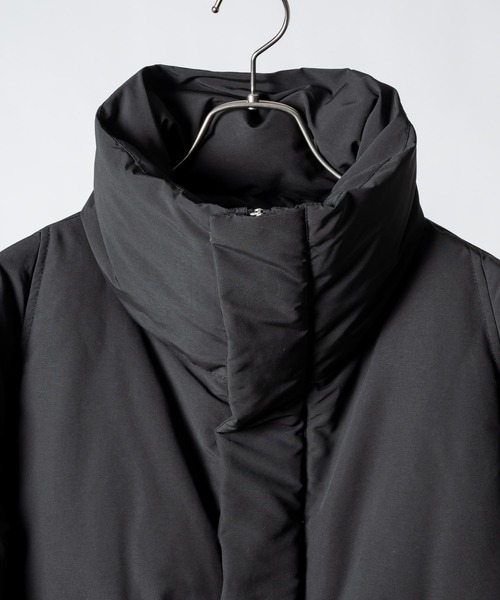 KUUUPY（クーピー）の「High-Neck Volume Padded Jacket - ハイネックボリュームパデッドジャケット（ダウンジャケット/コート・メンズ・ブラック/グレー・SMALL/MEDIUM/LARGE）」の4枚目の写真