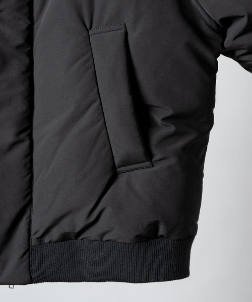 KUUUPY（クーピー）の「High-Neck Volume Padded Jacket - ハイネックボリュームパデッドジャケット（ダウンジャケット/コート・メンズ・ブラック/グレー・SMALL/MEDIUM/LARGE）」の6枚目の写真