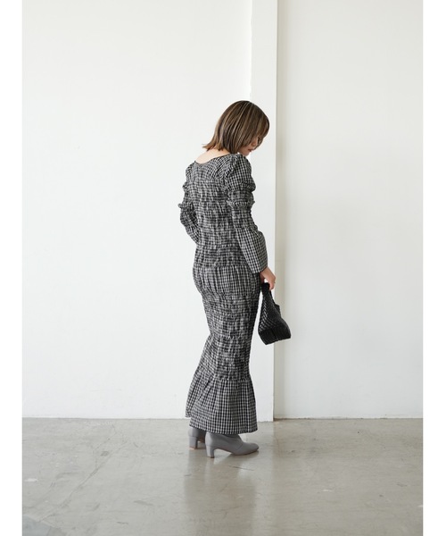 セール】shirring bell sleeve onepiece（ワンピース）｜Katrin TOKYO