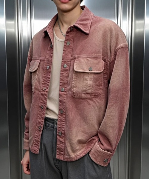BENUSTA(ベヌスタ)の「A'GEM/9 × .kom 『BENUSTA /ベヌスタ』Faded Corduroy Shirt Jacket /フェードコーデュロイシャツジャケット(ブルゾン・メンズ・ブラック/レッド・M/L)」の2枚目の写真