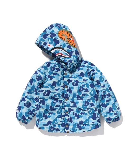 A BATHING APE（アベイシングエイプ）の「ABC CAMO SHARK 4WAY JACKET（ダウンジャケット/コート・キッズ・グリーン/ブルー・110/130/120/100/140）」の4枚目の写真