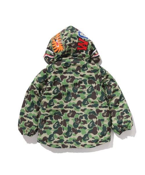 A BATHING APE（アベイシングエイプ）の「ABC CAMO SHARK 4WAY JACKET（ダウンジャケット/コート・キッズ・グリーン/ブルー・110/130/120/100/140）」の6枚目の写真