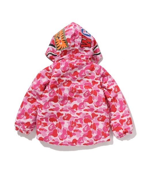 A BATHING APE（アベイシングエイプ）の「ABC CAMO SHARK 4WAY JACKET（ダウンジャケット/コート・キッズ・グリーン/ブルー・110/130/120/100/140）」の8枚目の写真