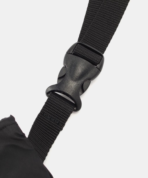 BAGSINPROGRESS（バッグズインプログレス）の「《WEB限定追加》【BAGS IN PROGRESS】FANNY PACK CROSSBODY（ショルダーバッグ・レディース・ブラック・FREE）」の14枚目の写真