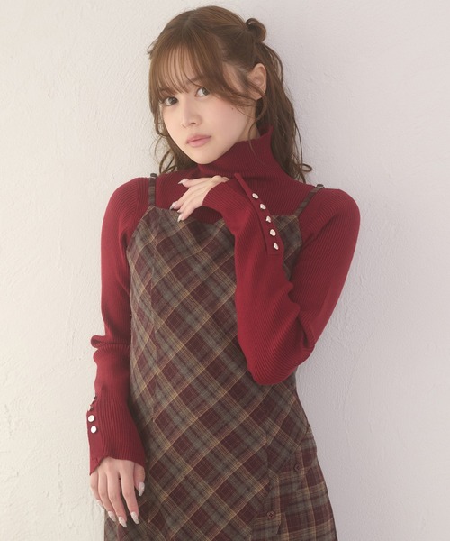 Ambre Neige(アンブルネージュ)の「gold button hige neck rib knit tops / ゴールドボタンハイネックリブニットトップス(ニット/セーター・レディース・ボルドー/ダークブラウン/ブラック/ホワイト系その他/アイボリー・FREE)」の5枚目の写真