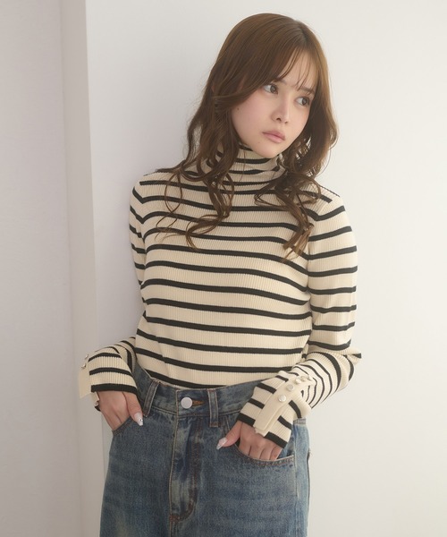 Ambre Neige(アンブルネージュ)の「gold button hige neck rib knit tops / ゴールドボタンハイネックリブニットトップス(ニット/セーター・レディース・ボルドー/ダークブラウン/ブラック/ホワイト系その他/アイボリー・FREE)」の16枚目の写真