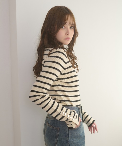 Ambre Neige(アンブルネージュ)の「gold button hige neck rib knit tops / ゴールドボタンハイネックリブニットトップス(ニット/セーター・レディース・ボルドー/ダークブラウン/ブラック/ホワイト系その他/アイボリー・FREE)」の17枚目の写真