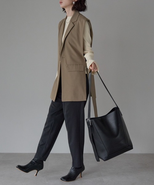 GUSCIO（グッシオ）の「【グッシオベーシック】ワンショルダー２WAYトートバッグ　A4　通勤通学（ビジネスバッグ・レディース・ブラウン/キャメル/ベージュ/ブラック・FREE）」の14枚目の写真