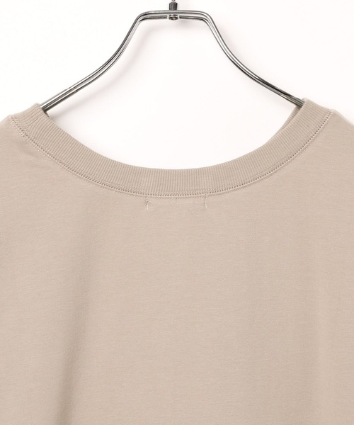 BAYFLOW（ベイフロー）の「[着膨れしない素材感]アソートロゴスウェットプルオーバー（Tシャツ/カットソー・レディース・ブラック/ベージュ/ボルドー・FREE）」の17枚目の写真