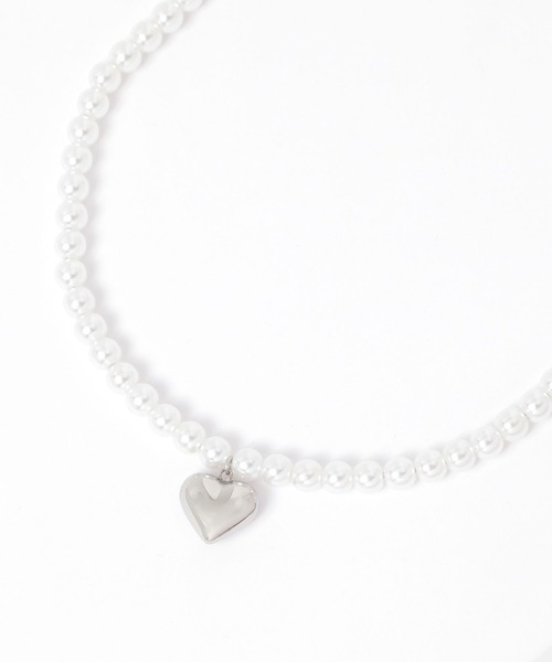 BAYFLOW（ベイフロー）の「ステンレスハートパールネックレス（ネックレス・レディース・ライトグレー/イエロー・FREE）」の2枚目の写真