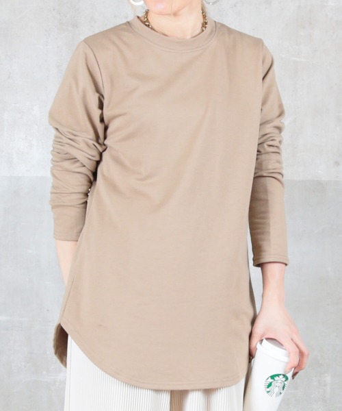 CLOVER DEPOT（クローバーデポ）の「ラウンドヘム長袖カットソー（CLOVER DEPOT）（Tシャツ/カットソー・レディース・ブラック/ブルー/ホワイト/ブラウン/シルバーグレー・M/L/XL）」の4枚目の写真