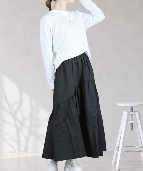 CLOVER DEPOT（クローバーデポ）の「ラウンドヘム長袖カットソー（CLOVER DEPOT）（Tシャツ/カットソー・レディース・ブラック/ブルー/ホワイト/ブラウン/シルバーグレー・M/L/XL）」の2枚目の写真