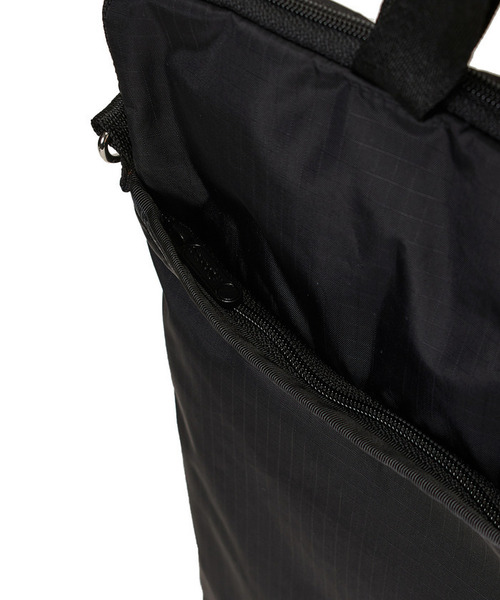LeSportsac（レスポートサック）の「N/S LAPTOP BAG リサイクルドブラックJP（ショルダーバッグ・レディース・ブラック・FREE）」の8枚目の写真