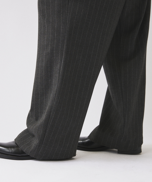 JOURNAL STANDARD relume(ジャーナルスタンダード レリューム)の「ヒールカット ルーズ ストライプ スラックス(スラックス・メンズ・チャコールグレー/ブラウン・LARGE/MEDIUM/SMALL)」の18枚目の写真