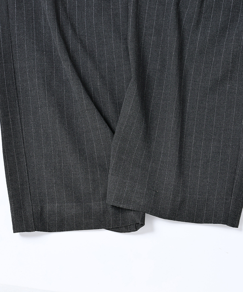 JOURNAL STANDARD relume(ジャーナルスタンダード レリューム)の「ヒールカット ルーズ ストライプ スラックス(スラックス・メンズ・チャコールグレー/ブラウン・LARGE/MEDIUM/SMALL)」の3枚目の写真