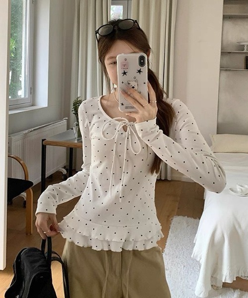 GEMEDA(ジェメダ)の「リボンタイドットトップス(Tシャツ/カットソー・レディース・グレー/オフホワイト・M)」の9枚目の写真