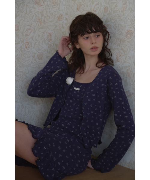LETERIE(レテリー)の「FLOWER WAVE CARDIGAN_NAVY(カーディガン/ボレロ・レディース・ネイビー・FREE)」の2枚目の写真