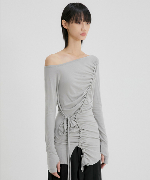 FLAREUP(フレアアップ)の「Handmade Twisted One-Shoulder Long Sleeve (FL-117_Gray)(Tシャツ/カットソー・レディース・グレー・FREE)」の4枚目の写真