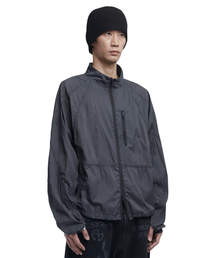 NOMANUAL（NOMANUAL）の「T.N LIGHT WIND JACKET - CHARCOAL（ナイロンジャケット）」