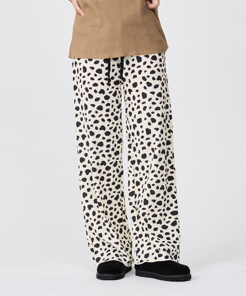 FRUIT OF THE LOOM（フルーツオブザルーム）の「【FRUIT OF THE LOOM/フルーツ オブ ザ ルーム】【上下2点セット】ワッフルルームウエアアニマル/アニマル/ギフト/おうち/パジャマ【WEB限定】（ルームウェア/パジャマ・レディース・ブラック/グレー/ブラウン・M/L）」の10枚目の写真