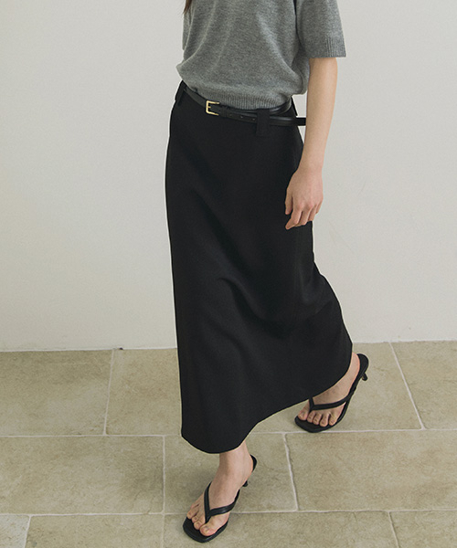 LINGSEOUL(リングソウル)の「basic slit long skirt-black(スカート・レディース・その他・MEDIUM/SMALL)」の4枚目の写真