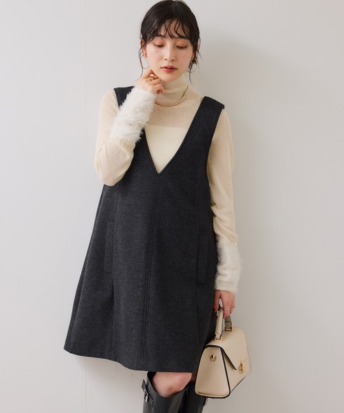 VIS（ビス）の「シャギーVネックミニ丈ジャンパースカート（ジャンパースカート・レディース・チャコールグレー/グレー系その他・FREE）」の2枚目の写真