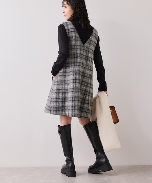 VIS（ビス）の「シャギーVネックミニ丈ジャンパースカート（ジャンパースカート・レディース・チャコールグレー/グレー系その他・FREE）」の13枚目の写真