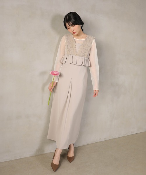 Kana(カナ)の「チュールフリルペプラム Iラインワンピースドレス シアートップス 2点セット パーティー ドレス 結婚式 お呼ばれ オケージョンドレス(ドレス・レディース・チャコールグレー/ブラック/グレイッシュベージュ・M)」の10枚目の写真