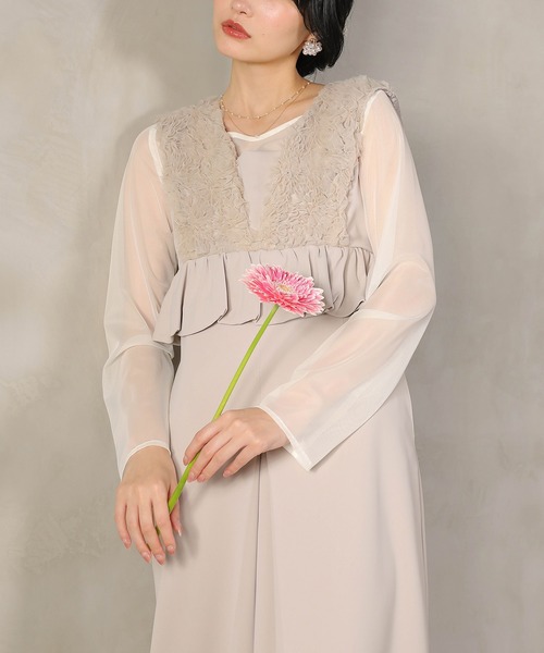 Kana(カナ)の「チュールフリルペプラム Iラインワンピースドレス シアートップス 2点セット パーティー ドレス 結婚式 お呼ばれ オケージョンドレス(ドレス・レディース・チャコールグレー/ブラック/グレイッシュベージュ・M)」の14枚目の写真