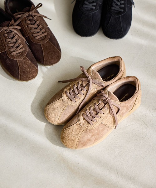 studio CLIP（スタディオクリップ）の「【撥水・消臭・抗菌防臭】軽らく撥水スエードスニーカー（スニーカー・レディース・ベージュ/ダークブラウン/ブラック・LARGE/MEDIUM）」の3枚目の写真