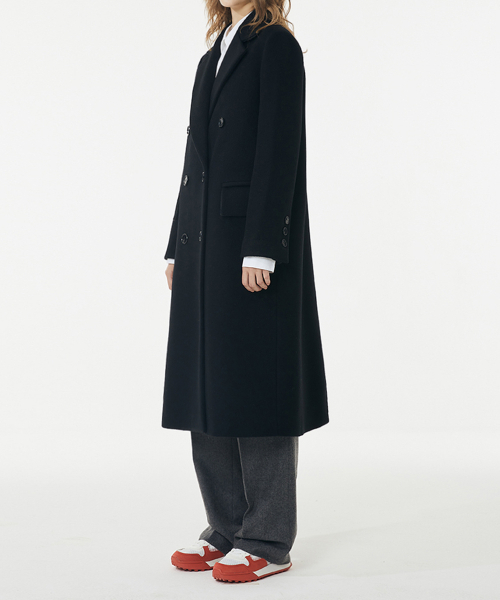 VOYONN（ボヨン）の「クラシックダブルロングコートブラック001（トレンチコート・レディース・ブラック・LARGE/MEDIUM）」の2枚目の写真